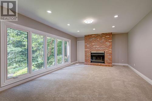 82 Chestnut Court, London, ON - Indoor Photo Showing Other Room With Fireplace