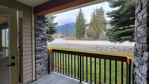 1107-7495 Columbia Avenue, Radium Hot Springs, BC - Outdoor With Exterior