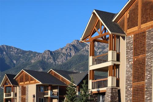 1107-7495 Columbia Avenue, Radium Hot Springs, BC - Outdoor With Balcony