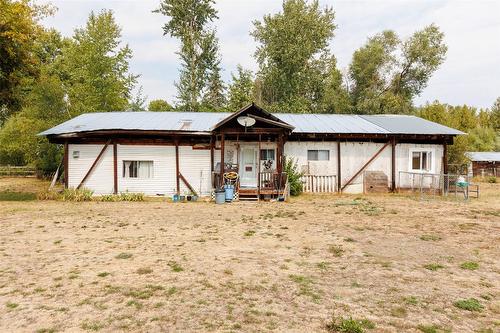 1117 15Th Avenue, Creston, BC - Outdoor