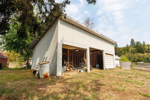 1117 15Th Avenue, Creston, BC - Outdoor With Exterior