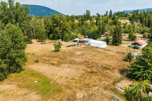 1117 15Th Avenue, Creston, BC - Outdoor With View