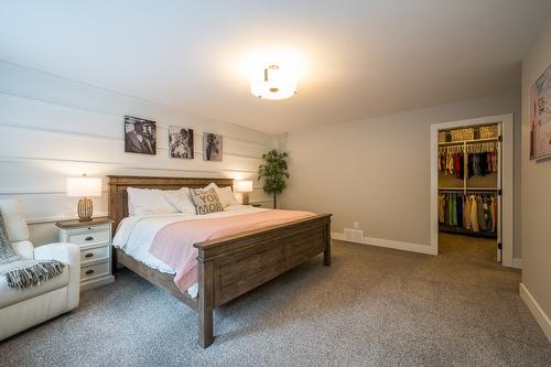 2644 Willowbrae Drive, Kamloops, BC - Indoor Photo Showing Bedroom