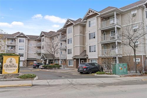 204-120 Vernon Avenue, Kamloops, BC - Outdoor With Balcony With Facade