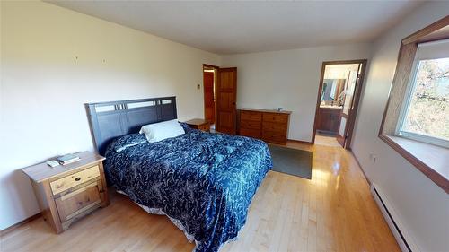 2201 29Th Street, Cranbrook, BC - Indoor Photo Showing Bedroom