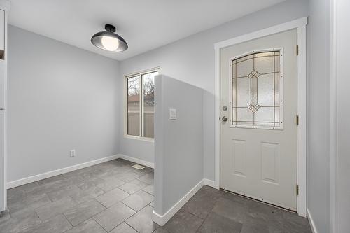 30-383 Columbia St W Street, Kamloops, BC - Indoor Photo Showing Other Room