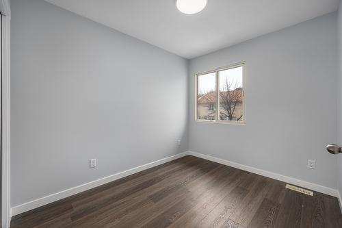 30-383 Columbia St W Street, Kamloops, BC - Indoor Photo Showing Other Room