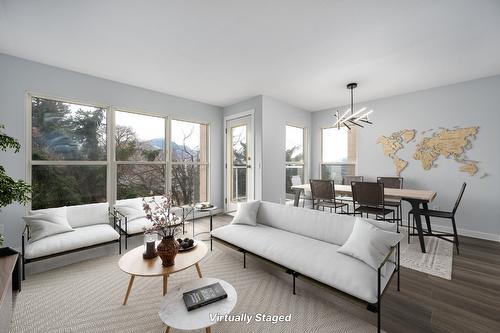 30-383 Columbia St W Street, Kamloops, BC - Indoor Photo Showing Living Room