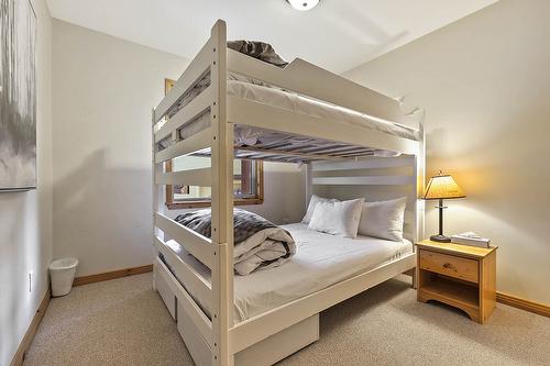 21-6005 Valley Drive, Sun Peaks, BC - Indoor Photo Showing Bedroom