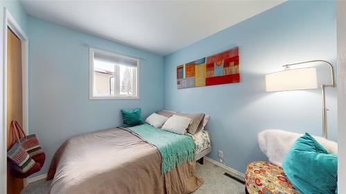 445 2Nd Avenue, Kimberley, BC - Indoor Photo Showing Bedroom