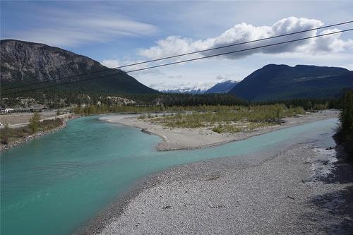 Lot 1 Tamarack Street, Canal Flats, BC 