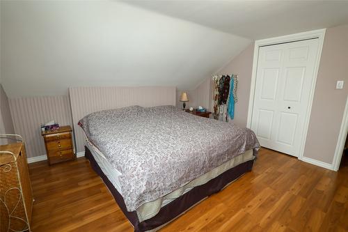 148 309Th Avenue, Kimberley, BC - Indoor Photo Showing Bedroom