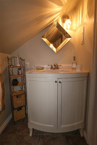 148 309Th Avenue, Kimberley, BC - Indoor Photo Showing Bathroom