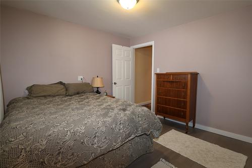 148 309Th Avenue, Kimberley, BC - Indoor Photo Showing Bedroom