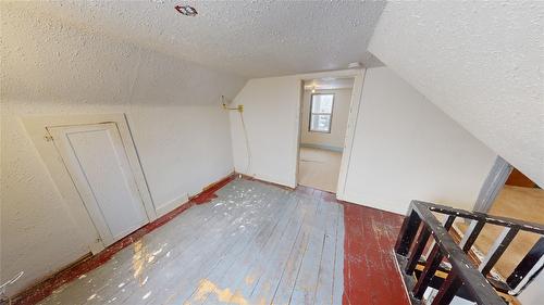 223 Crestbrook Avenue, Cranbrook, BC - Indoor Photo Showing Other Room