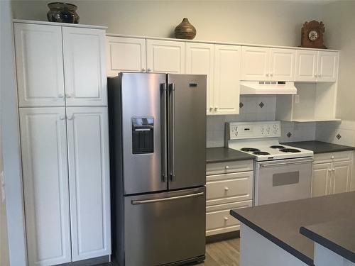 4-650 Harrington Road, Kamloops, BC - Indoor Photo Showing Kitchen