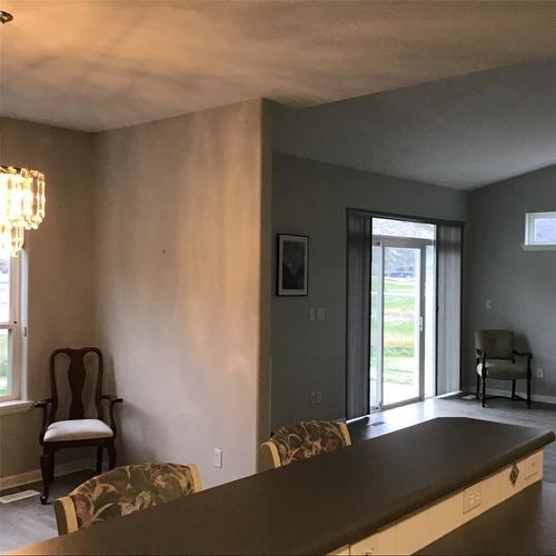 4-650 Harrington Road, Kamloops, BC - Indoor Photo Showing Living Room With Fireplace