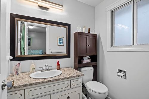 304 Montego Road, Kamloops, BC - Indoor Photo Showing Bathroom