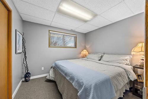 304 Montego Road, Kamloops, BC - Indoor Photo Showing Bedroom