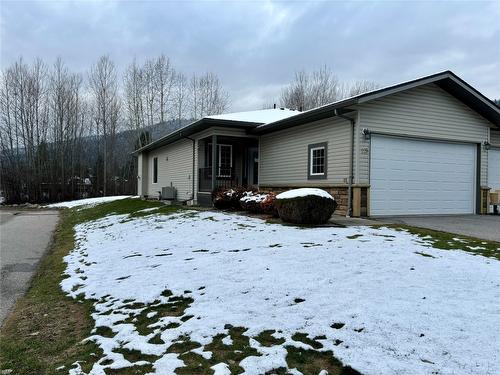 119 Mountain Side Drive, Fruitvale, BC - Outdoor