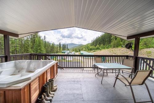 9881 Estates Road, Cranbrook, BC - Outdoor With Deck Patio Veranda With Exterior