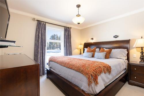 301-303-1151 Gerry Sorensen Way, Kimberley, BC - Indoor Photo Showing Bedroom