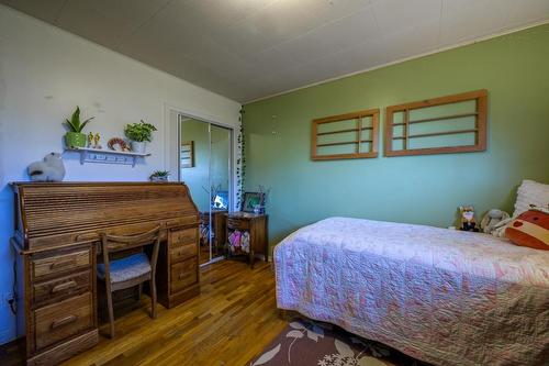 503 Fortune Drive, Kamloops, BC - Indoor Photo Showing Bedroom