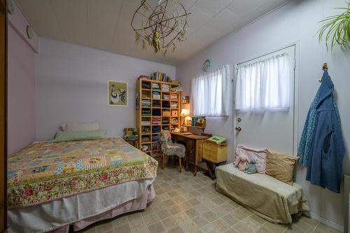 503 Fortune Drive, Kamloops, BC - Indoor Photo Showing Bedroom