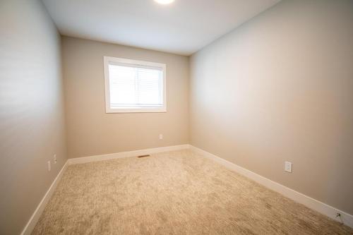 176-8800 Dallas Drive, Kamloops, BC - Indoor Photo Showing Other Room