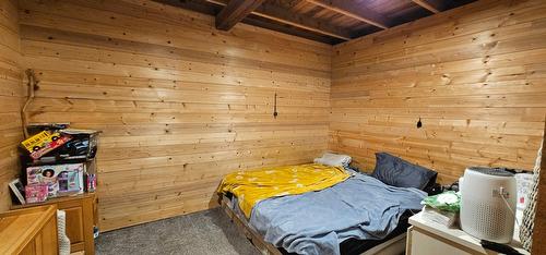 4966 Luck Avenue, Canal Flats, BC - Indoor Photo Showing Bedroom