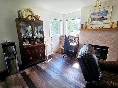 109-105 Knighton Road, Kimberley, BC - Indoor With Fireplace