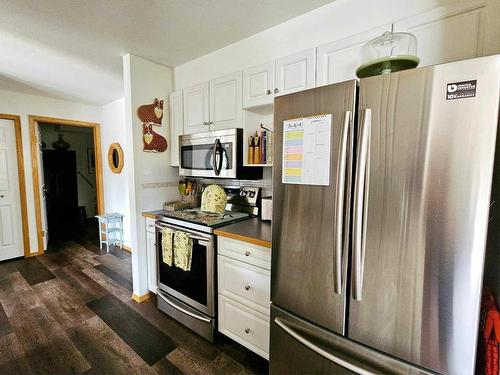 109-105 Knighton Road, Kimberley, BC - Indoor Photo Showing Kitchen