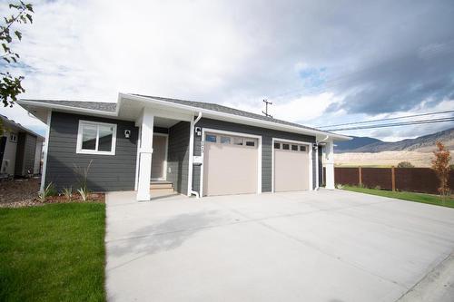 175-8800 Dallas Drive, Kamloops, BC - Outdoor