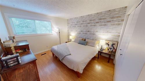 2309 7Th Street, Cranbrook, BC - Indoor Photo Showing Bedroom