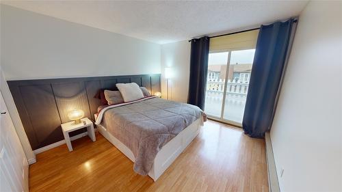 2309 7Th Street, Cranbrook, BC - Indoor Photo Showing Bedroom