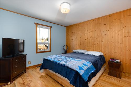 8079 Sorensen Road, Kimberley, BC - Indoor Photo Showing Bedroom