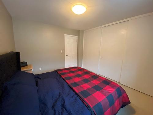 706-200 Black Forest Trail, Invermere, BC - Indoor Photo Showing Bedroom