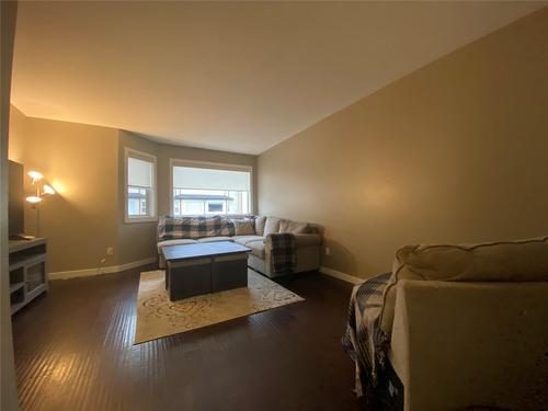 706-200 Black Forest Trail, Invermere, BC - Indoor Photo Showing Living Room