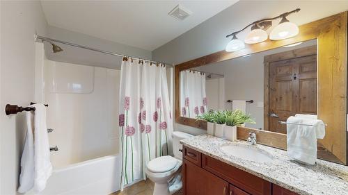 405-880 Dogwood Drive, Kimberley, BC - Indoor Photo Showing Bathroom