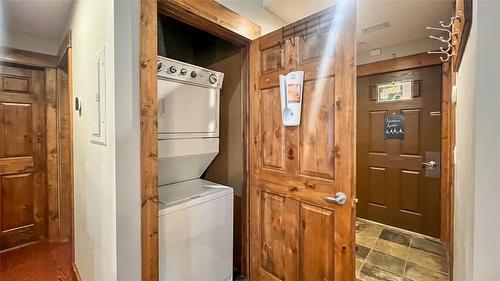 405-880 Dogwood Drive, Kimberley, BC - Indoor Photo Showing Laundry Room