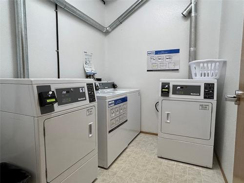 829-880 Northstar Drive, Kimberley, BC - Indoor Photo Showing Laundry Room