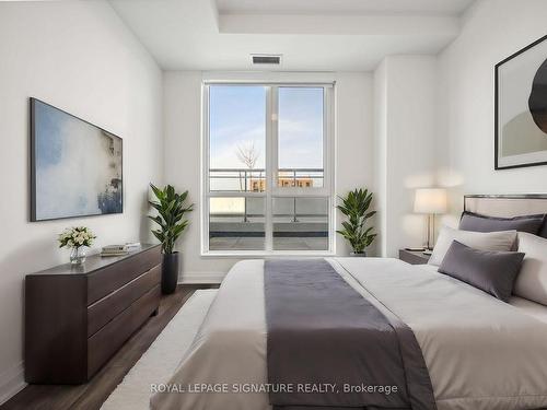 318-286 Main St, Toronto, ON - Indoor Photo Showing Bedroom