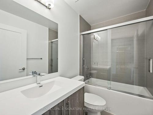 318-286 Main St, Toronto, ON - Indoor Photo Showing Bathroom