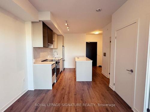 436-395 Dundas St W, Oakville, ON - Indoor Photo Showing Kitchen