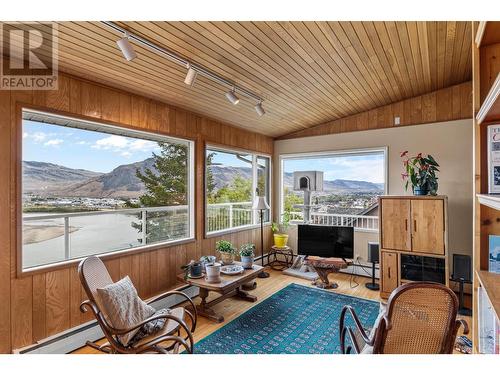 402 Strathcona Terrace, Kamloops, BC - Outdoor With Deck Patio Veranda With Exterior