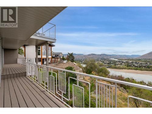 402 Strathcona Terrace, Kamloops, BC - Outdoor With View With Exterior