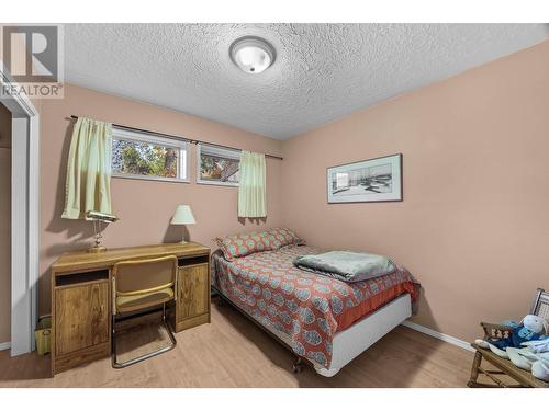 402 Strathcona Terrace, Kamloops, BC - Indoor Photo Showing Bedroom