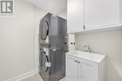 420 - 185 Dunlop Street E, Barrie, ON - Indoor Photo Showing Laundry Room