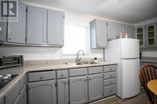 76 Elmwood Ave, Sault Ste. Marie, ON - Indoor Photo Showing Kitchen With Double Sink