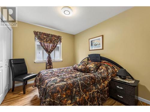 829 Dunrobin Drive, Kamloops, BC - Indoor Photo Showing Bedroom